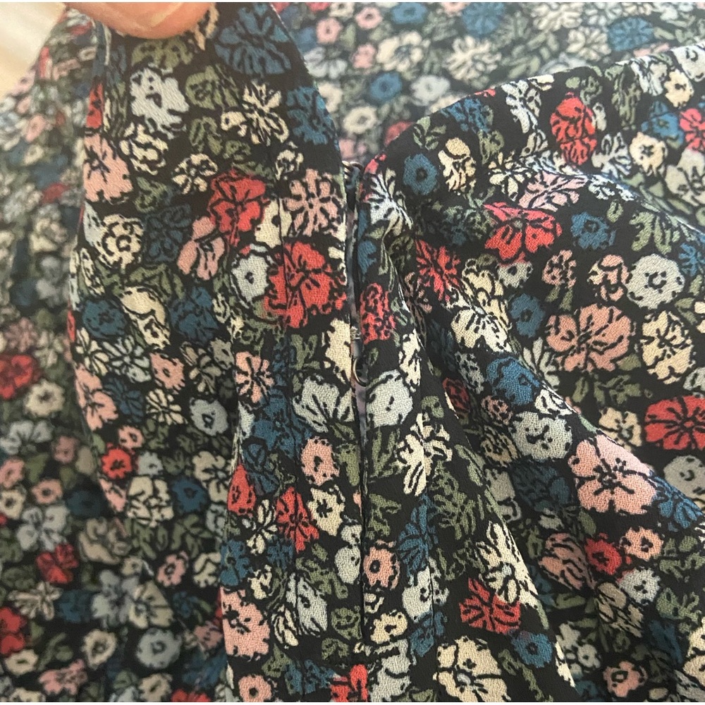 Abercrombie Floral Top - Picture 2 of 5